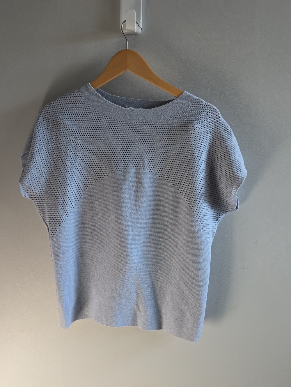 NWOT Vila Milano Smokey Grey/Blue Knit Sleeveless Top Size Medium